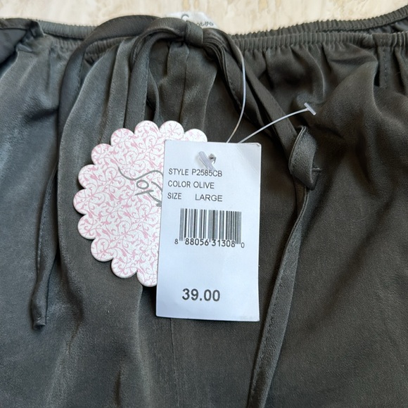 Super cute NWT Soprano ruffle short - Picture 3 of 5